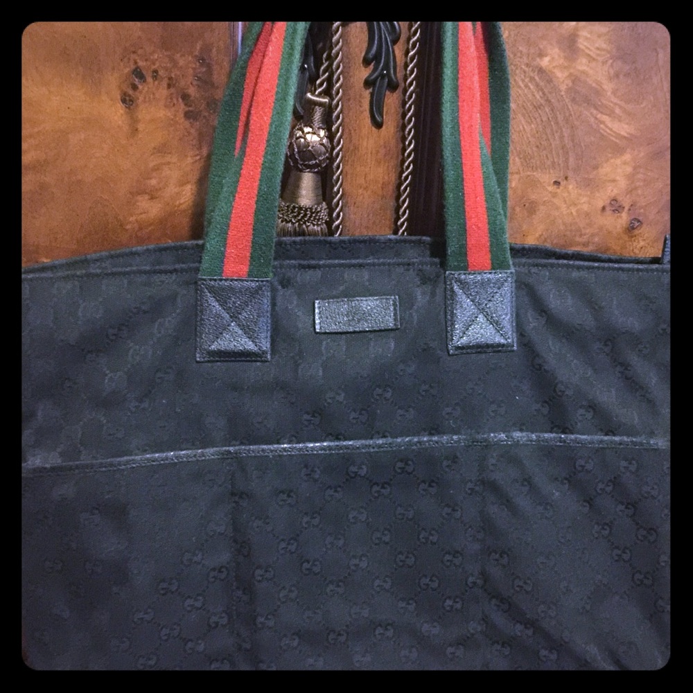 Authentic Gucci tote $119